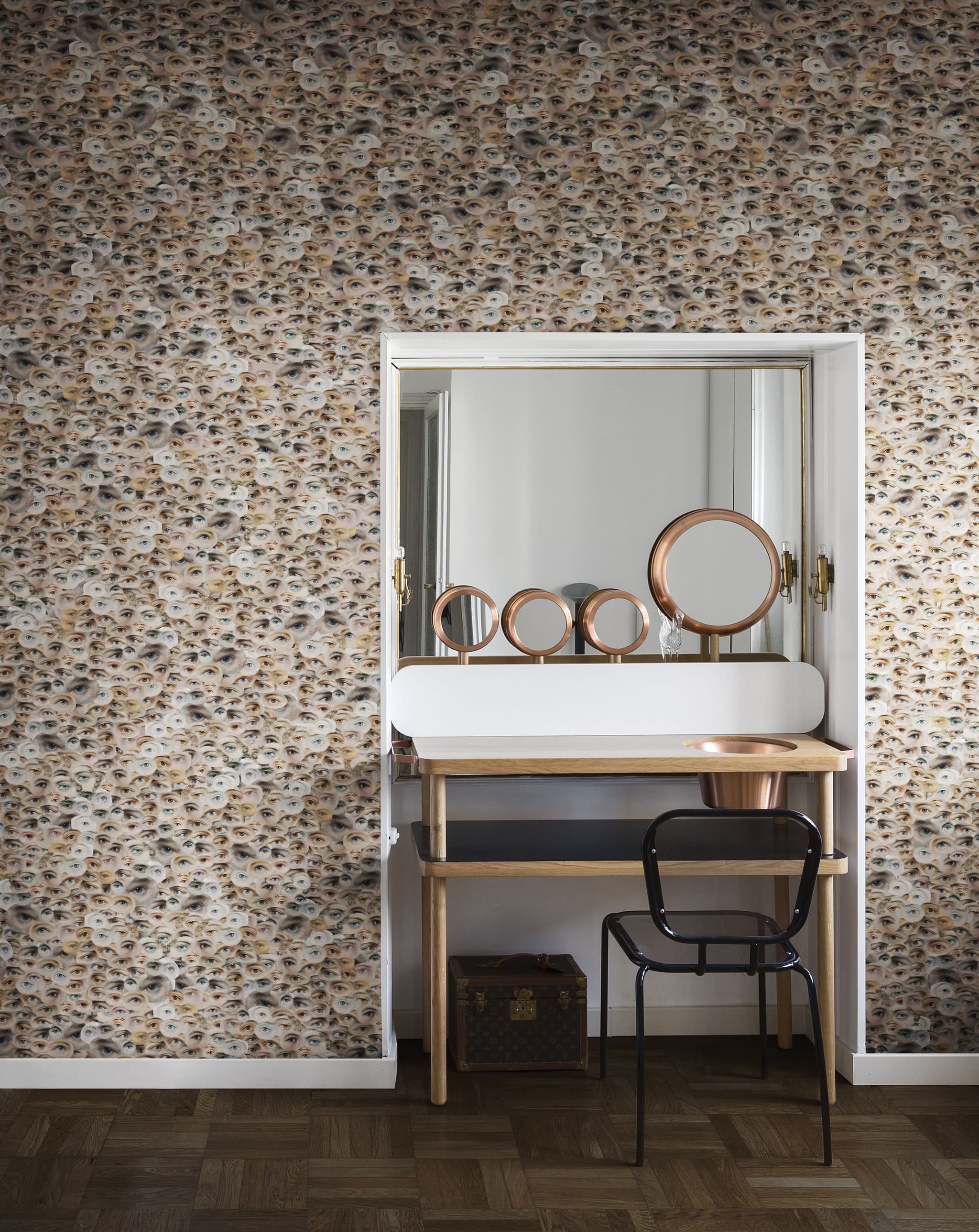 Victorian Eyes — 18002-1