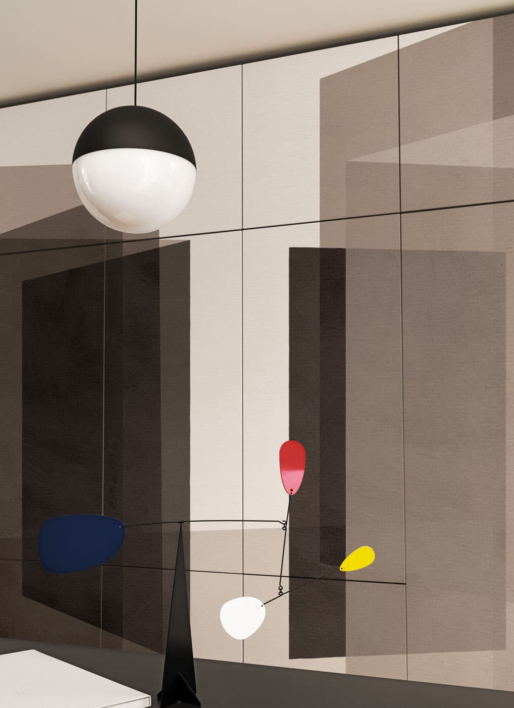 Portale in a room