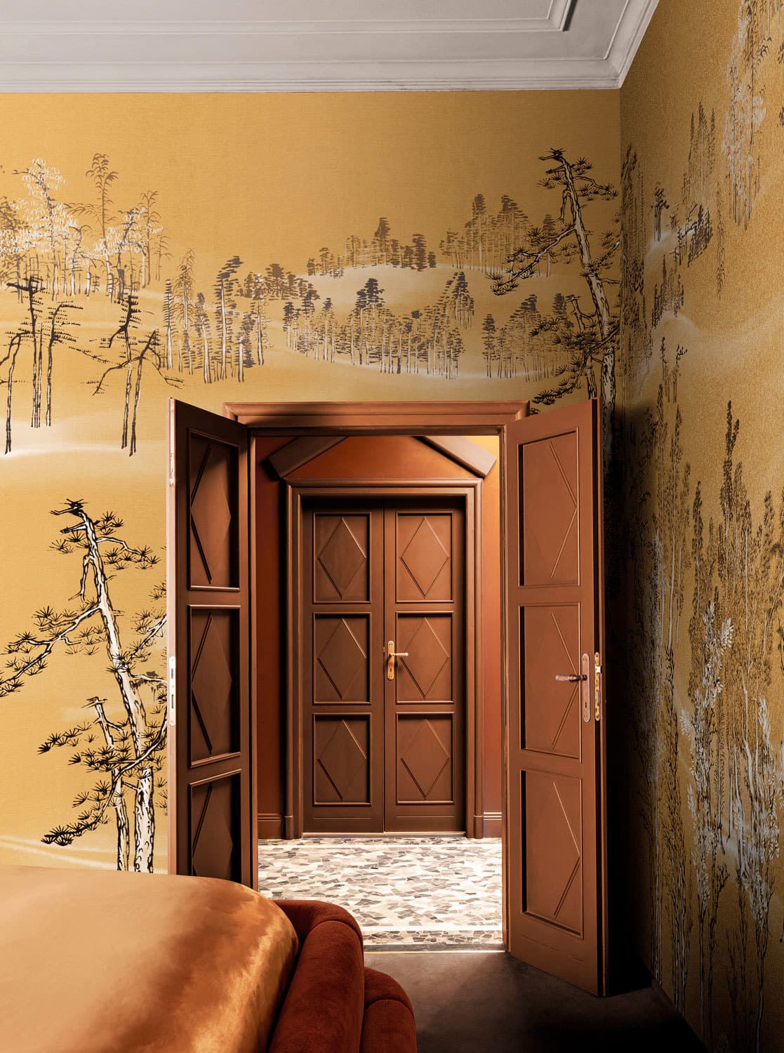 Samue wallpaper, room scene 2