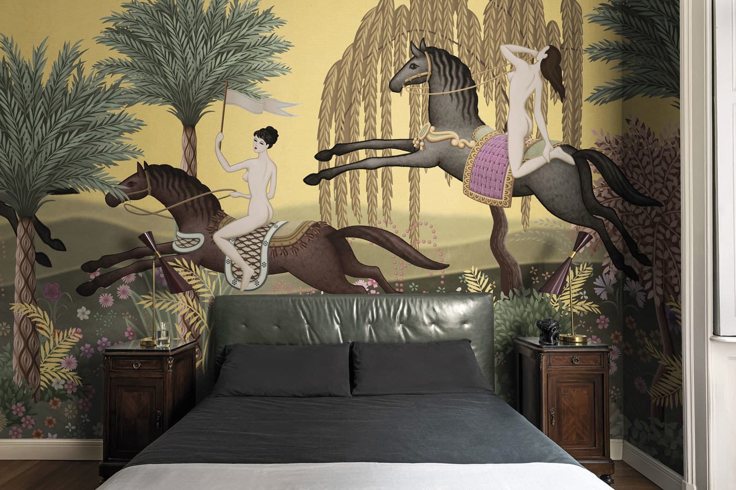 La Course wallpaper, room scene 2