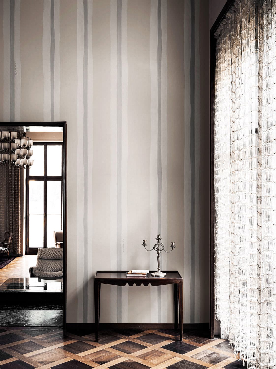 Nostalgia wallpaper, room scene 3