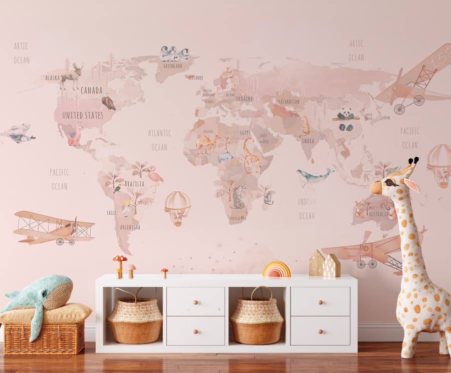 Mappamondo in a room